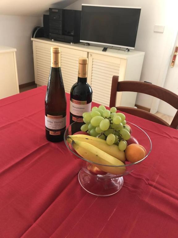 Casa Filippo Large 3 Room Apartment, Close To The Beach, Free Wifi Internet Riva del Garda Exterior photo